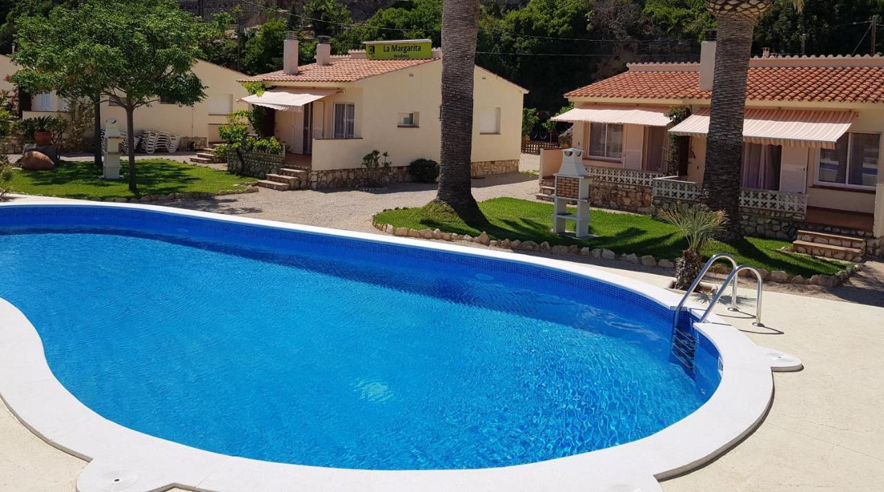 Beach Resort La Margarita โอสปิตาเล็ต เด ลินฟันต์ ภายนอก รูปภาพ