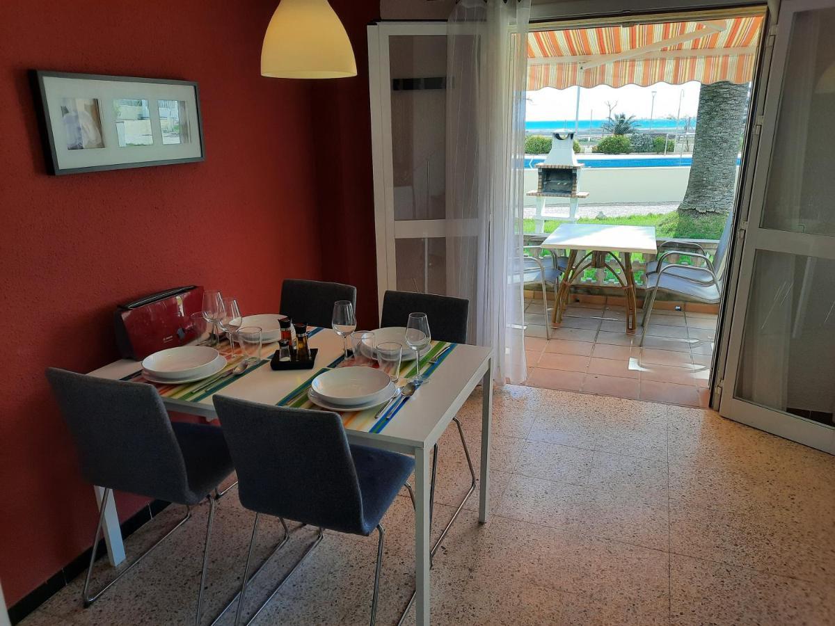 Beach Resort La Margarita โอสปิตาเล็ต เด ลินฟันต์ ภายนอก รูปภาพ